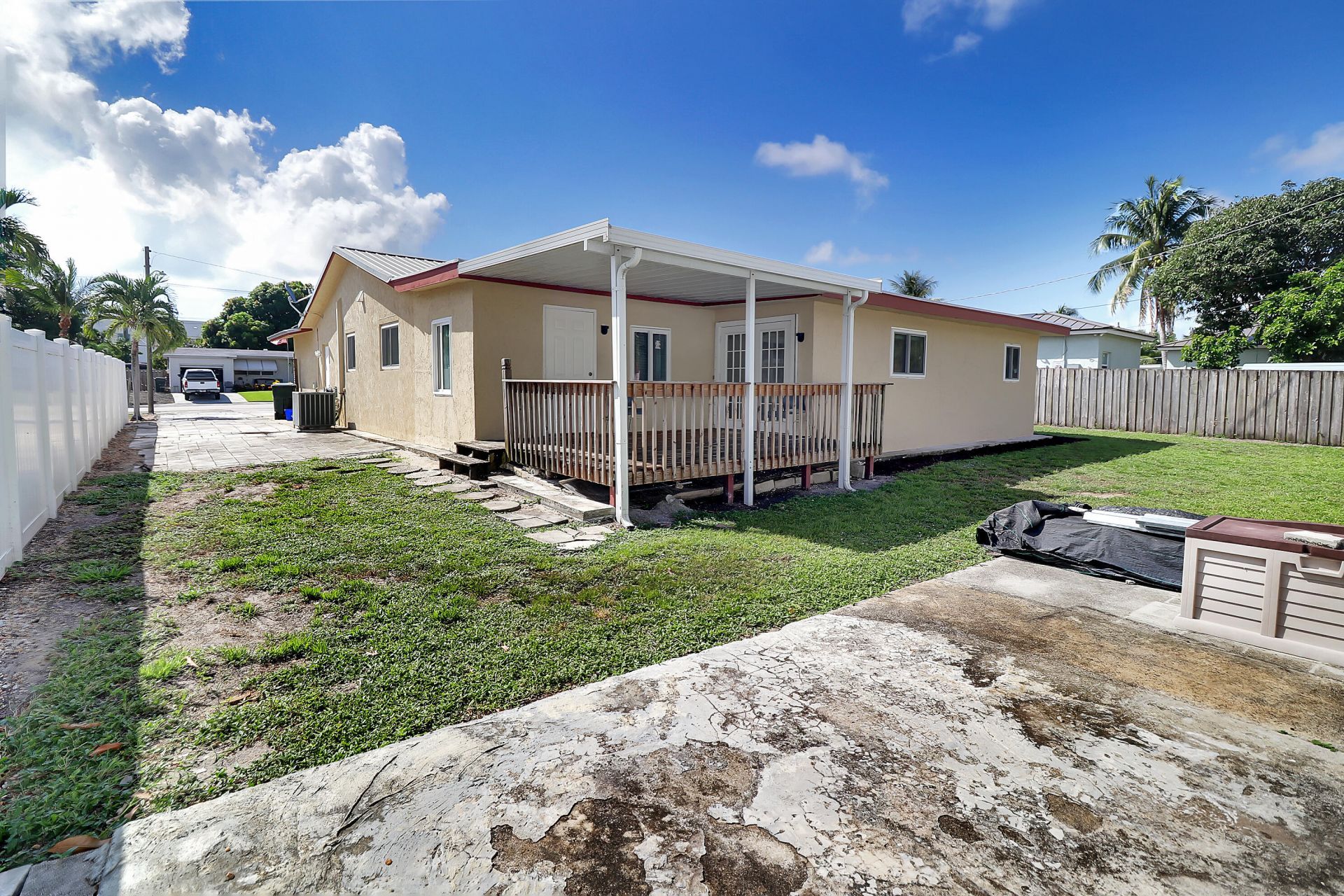 2233 NW 3rd Avenue, Boca Raton, FL 33431 Photo