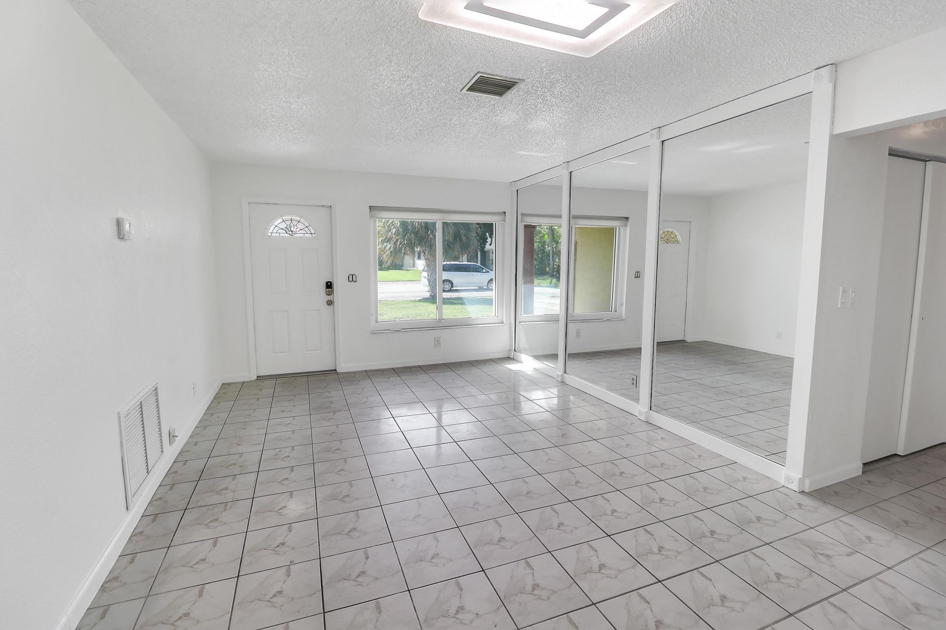 2233 NW 3rd Avenue, Boca Raton, FL 33431 Photo