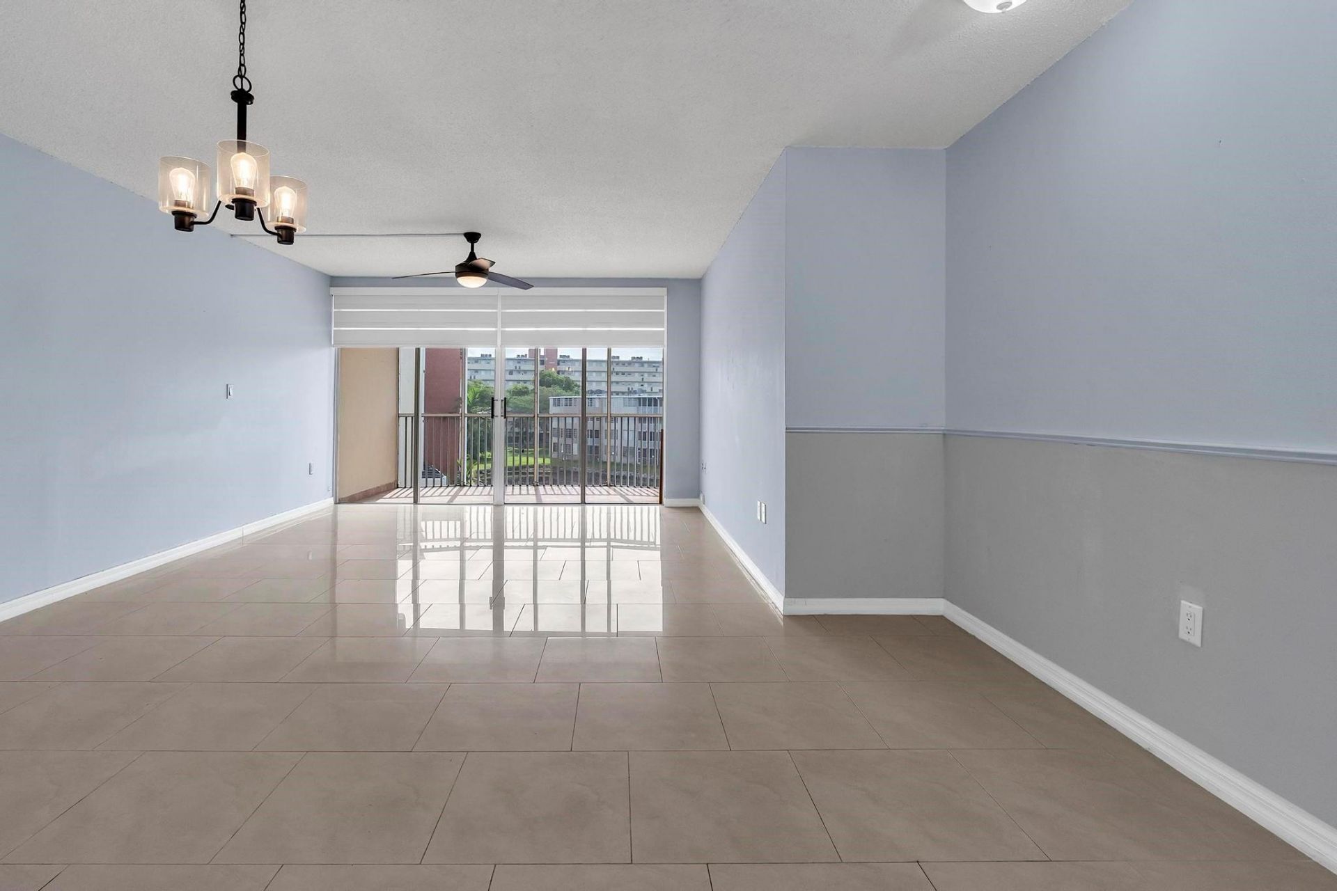 1690 NE 191st Street, Unit 405-1, North Miami Beach, FL 33179 Photo