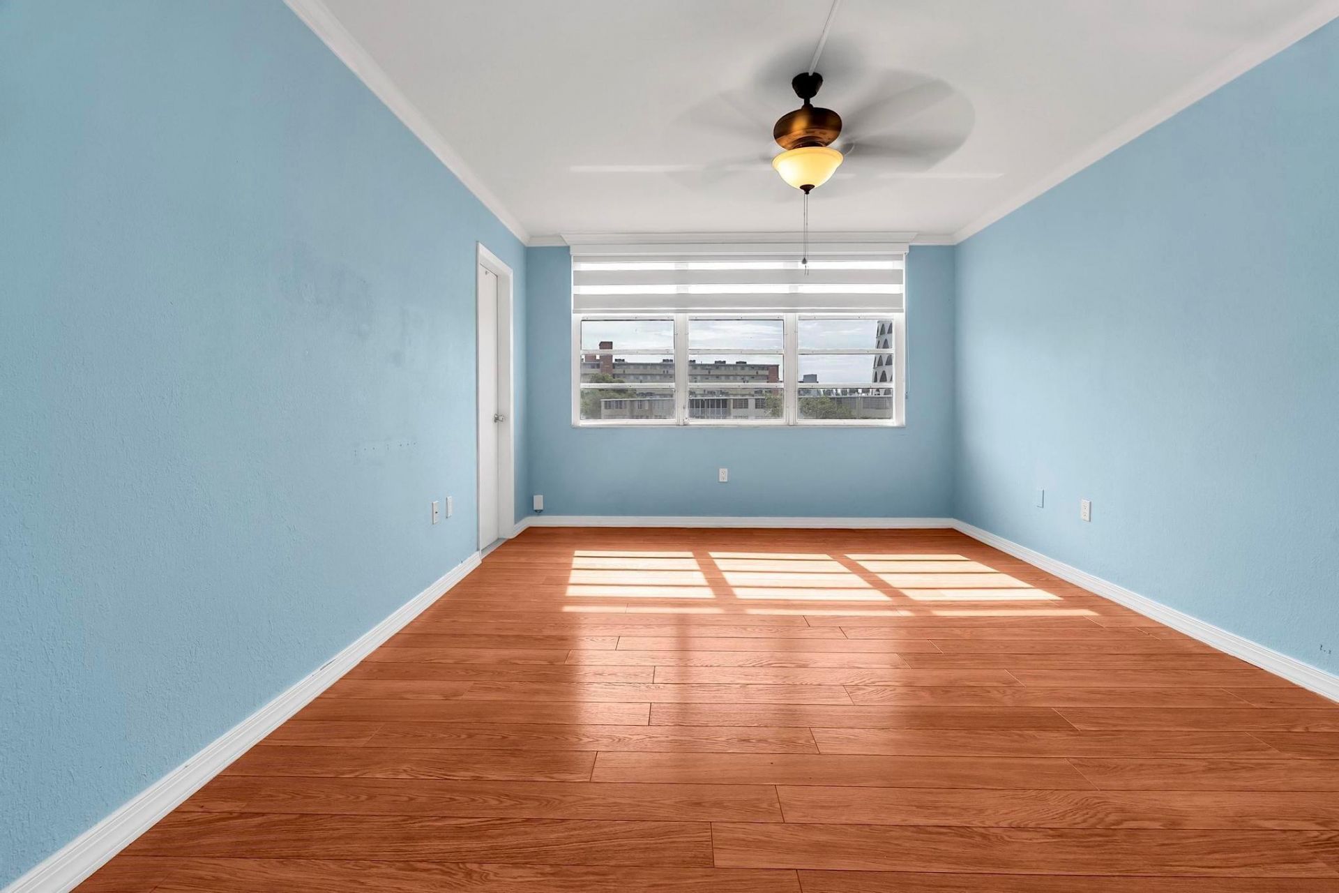 1690 NE 191st Street, Unit 405-1, North Miami Beach, FL 33179 Photo
