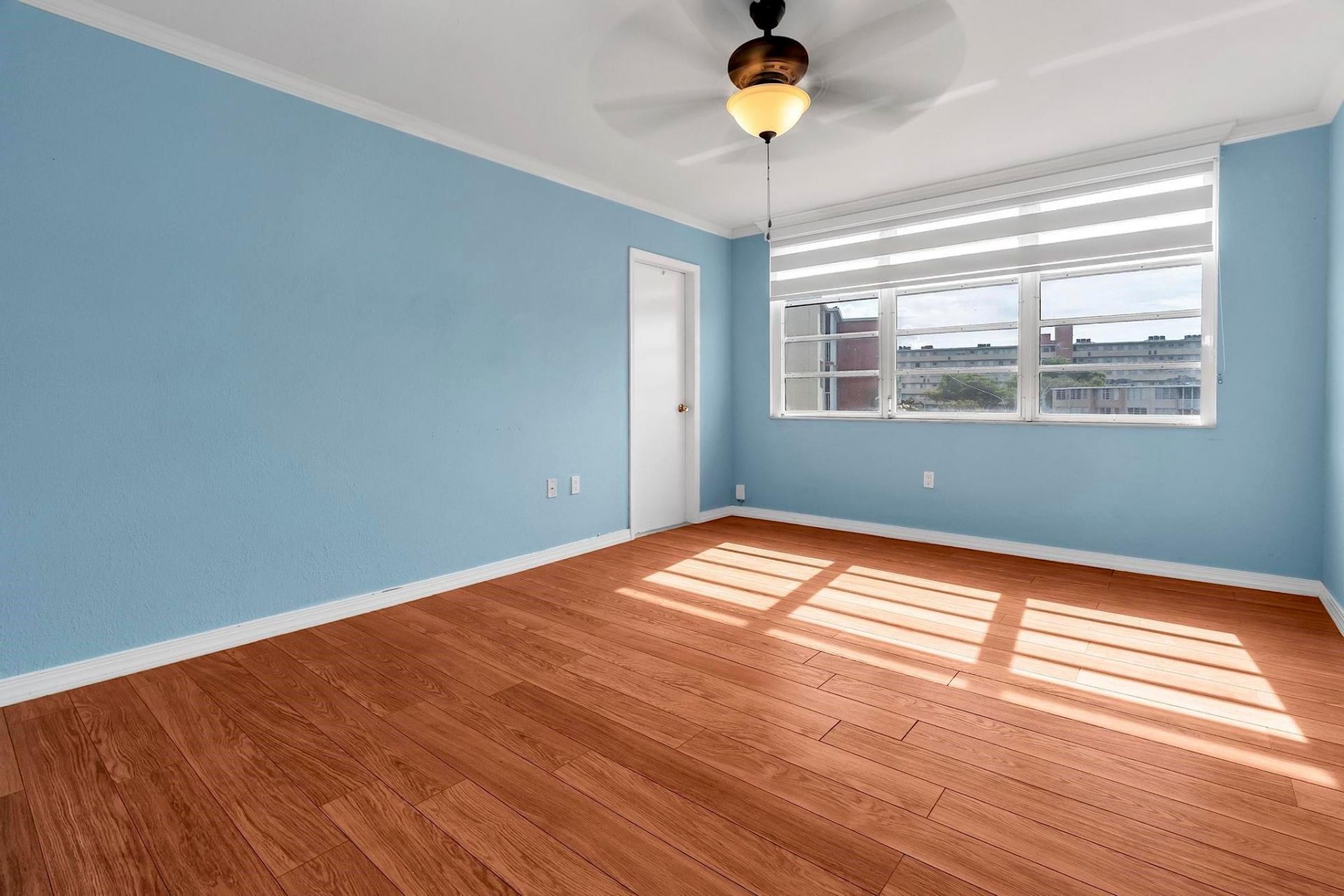 1690 NE 191st Street, Unit 405-1, North Miami Beach, FL 33179 Photo