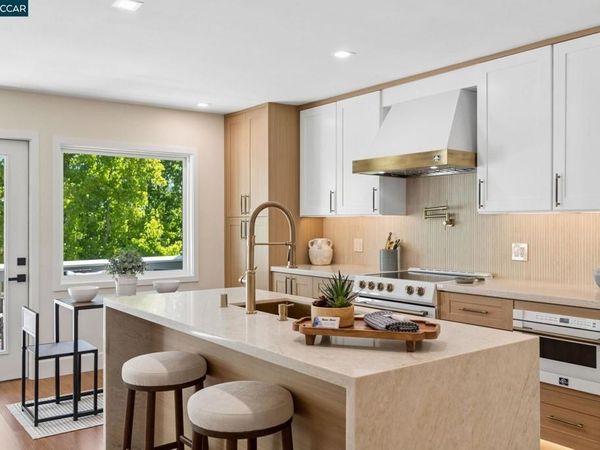 1349 Running Springs Rd, Unit 4, Walnut Creek, CA 94595
