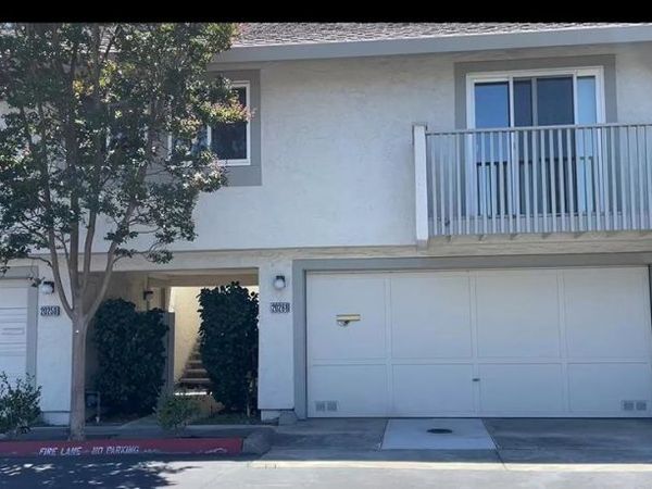 20268 Northwest Square, Cupertino, CA 95014