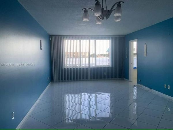 1150 NE 191st St , Unit 24, Miami, FL 33179