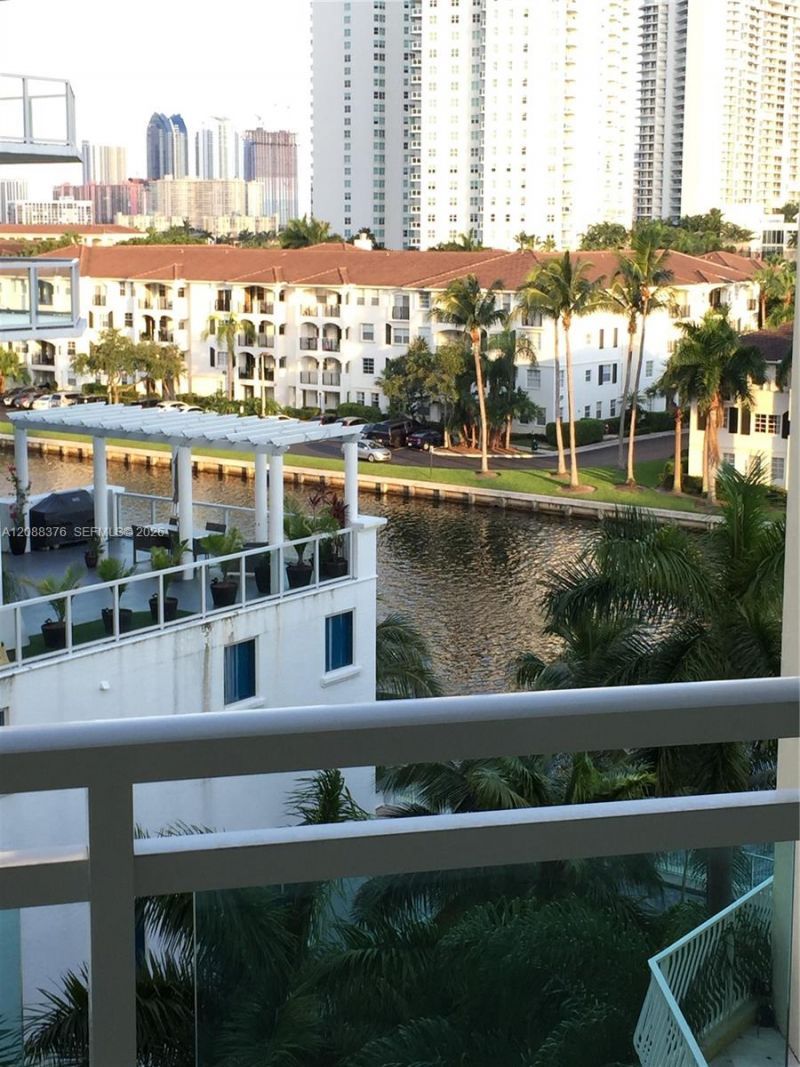 3000 NE 188th St, Unit 506, Aventura, FL 33180 Photo