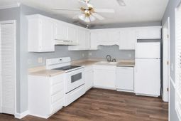 1920 Tropicana Road photo 4