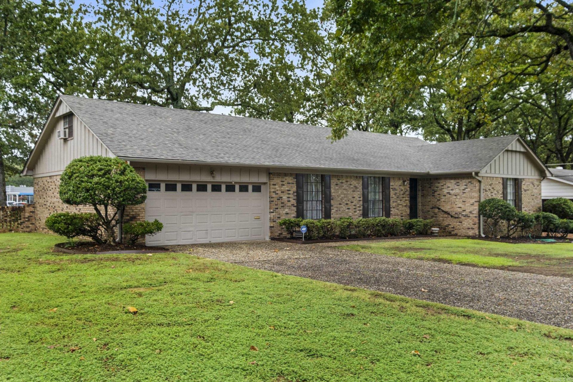 5301 Randolph North Little Rock, AR 72116