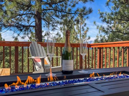 157 Holly Lane, Stateline, NV 89449 Photo
