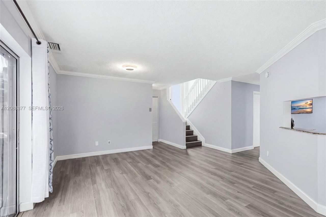 3724 NW 107th Ter, Sunrise, FL 33351 Photo