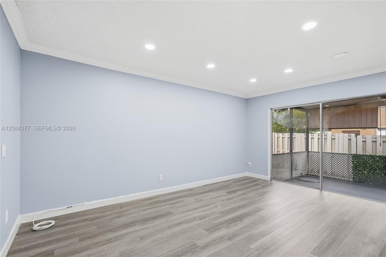 3724 NW 107th Ter, Sunrise, FL 33351 Photo