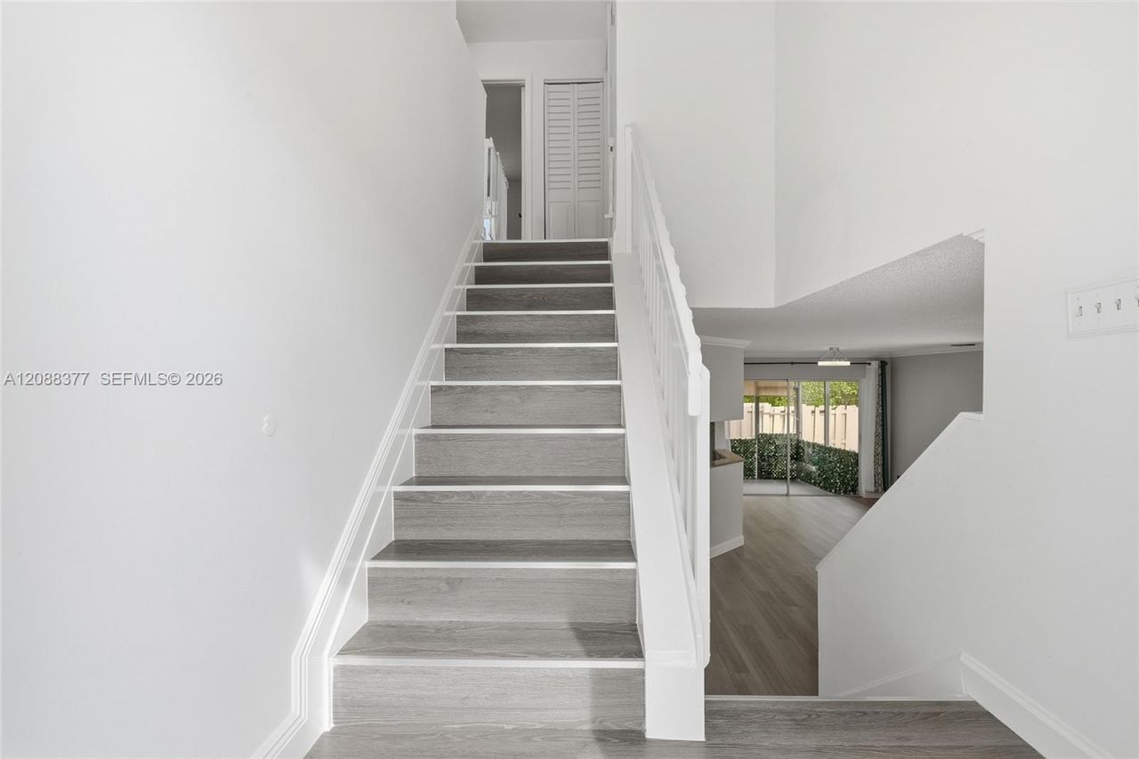 3724 NW 107th Ter, Sunrise, FL 33351 Photo