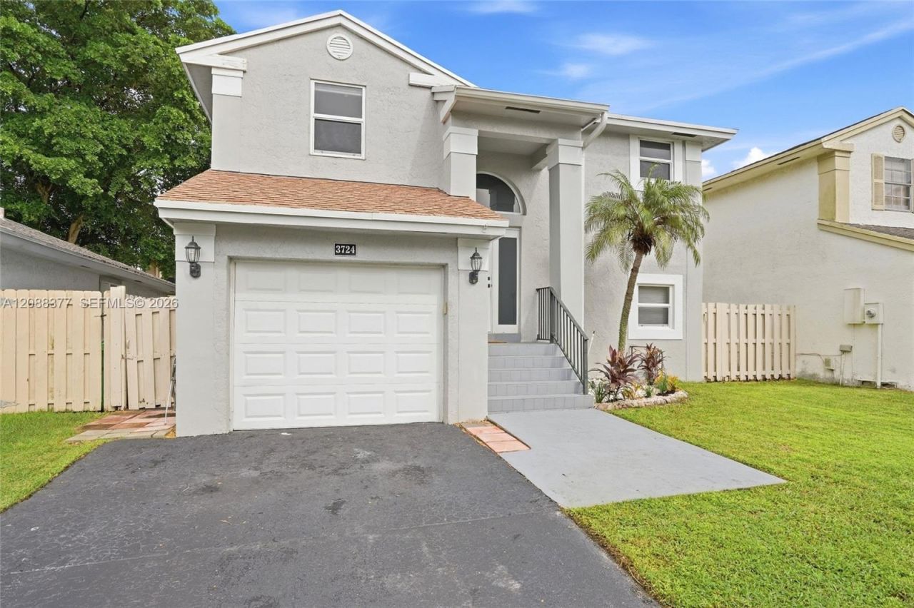 3724 NW 107th Ter, Sunrise, FL 33351 Photo