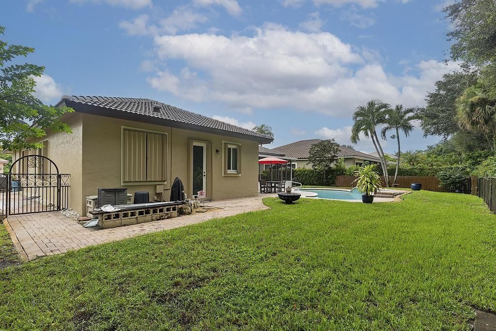 5734 NW 50th Drive, Coral Springs, FL 33067 Photo