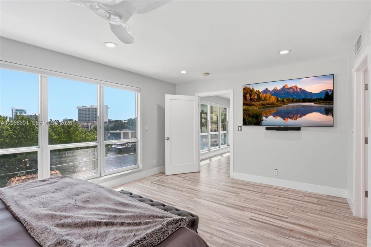 1700 SE 15th St, Unit 401, Fort Lauderdale, FL 33316 Photo