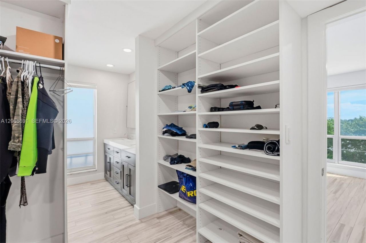 1700 SE 15th St, Unit 401, Fort Lauderdale, FL 33316 Photo