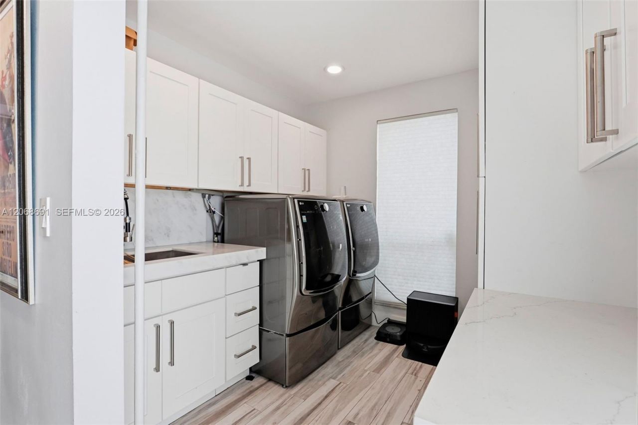 1700 SE 15th St, Unit 401, Fort Lauderdale, FL 33316 Photo