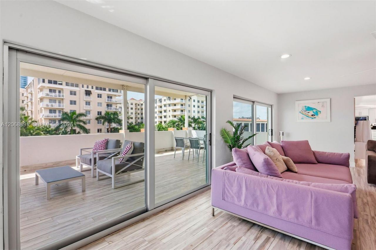 1700 SE 15th St, Unit 401, Fort Lauderdale, FL 33316 Photo