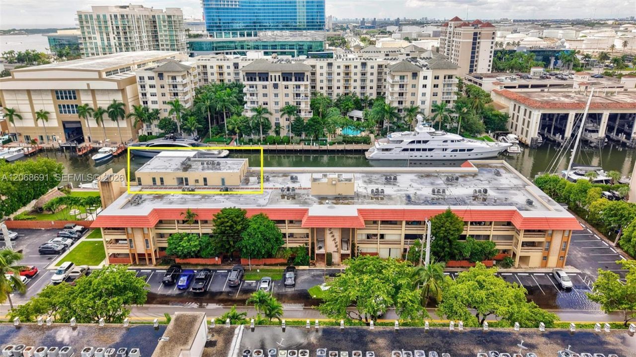 1700 SE 15th St, Unit 401, Fort Lauderdale, FL 33316 Photo