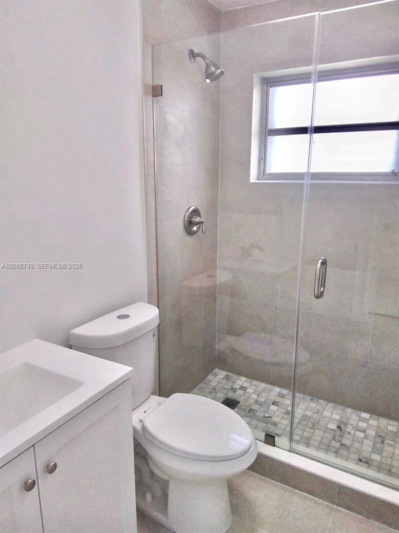 3304 SW 23rd St, Miami, FL 33145 Photo