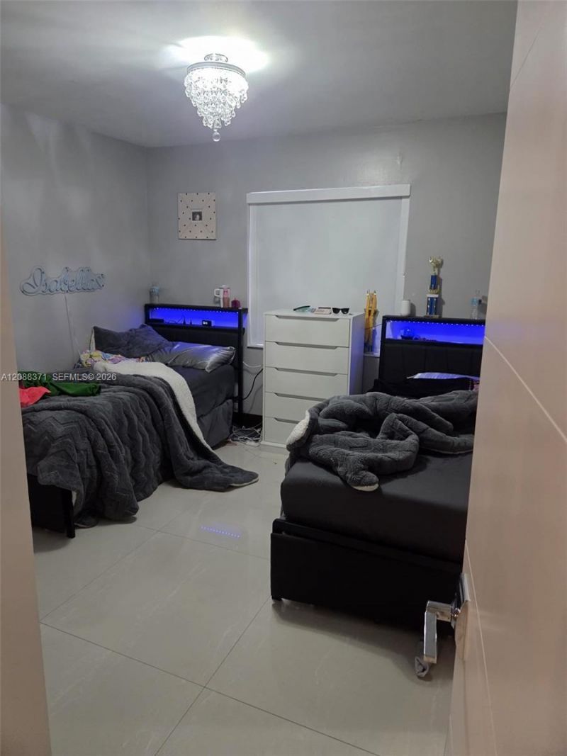 9085 NW 117th St, Hialeah Gardens, FL 33018 Photo