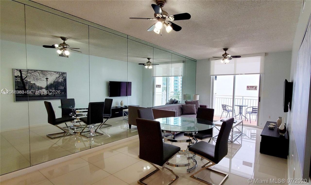185 SE 14th Ter, Unit 1203, Miami, FL 33131 Photo