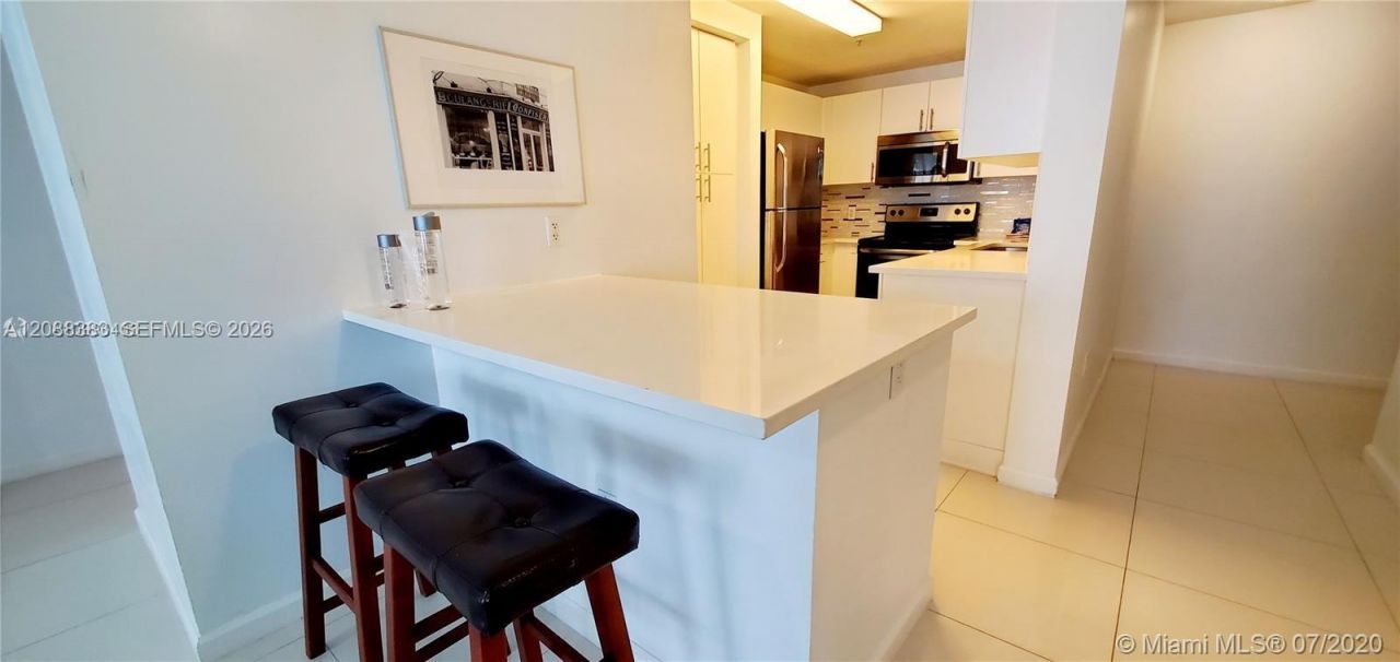 185 SE 14th Ter, Unit 1203, Miami, FL 33131 Photo