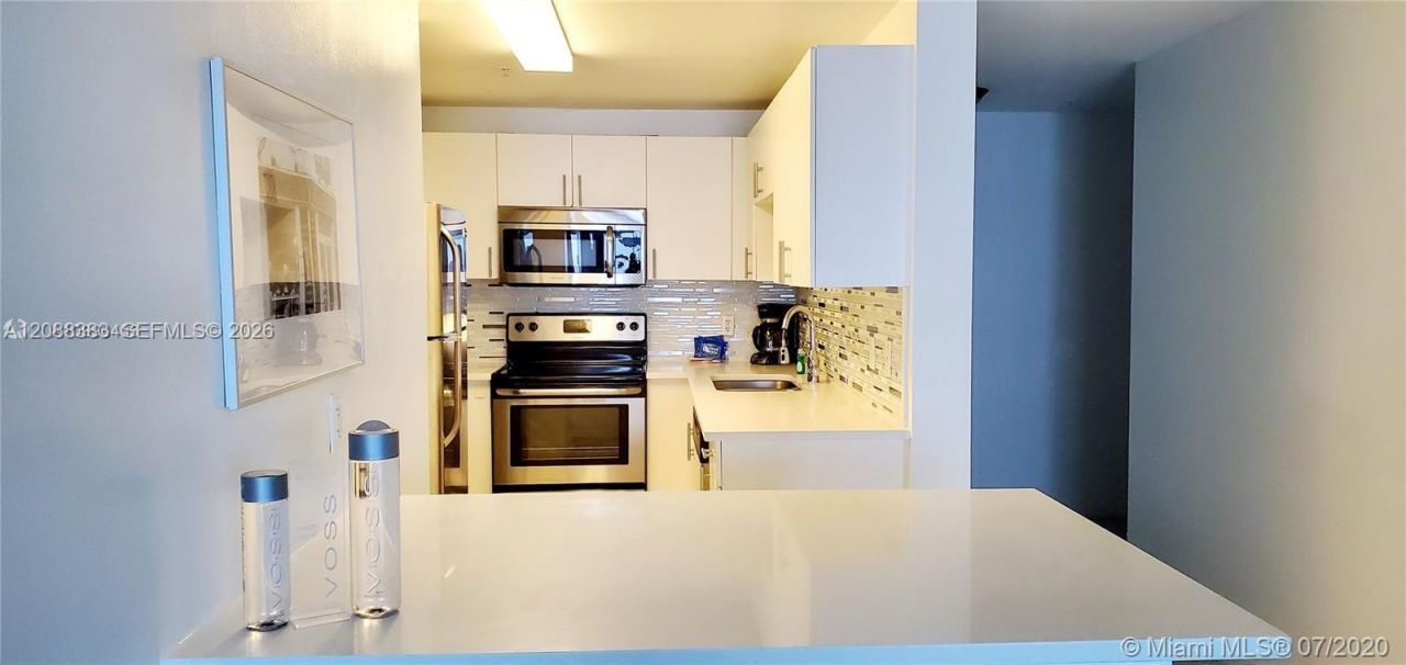 185 SE 14th Ter, Unit 1203, Miami, FL 33131 Photo