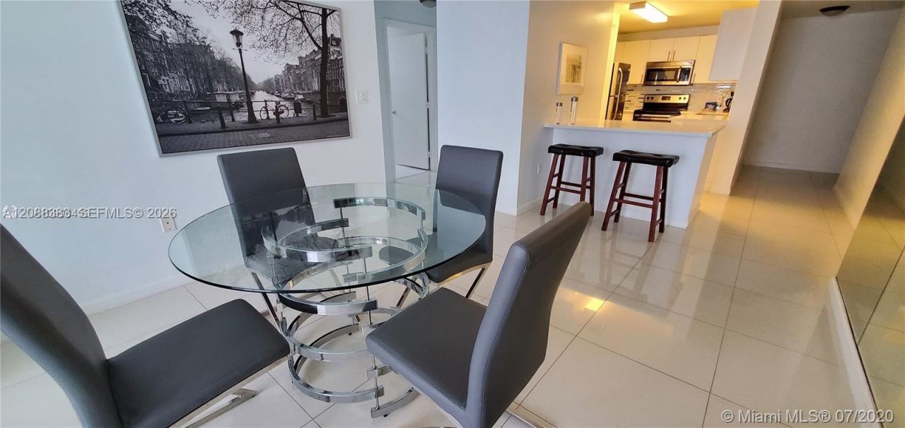 185 SE 14th Ter, Unit 1203, Miami, FL 33131 Photo