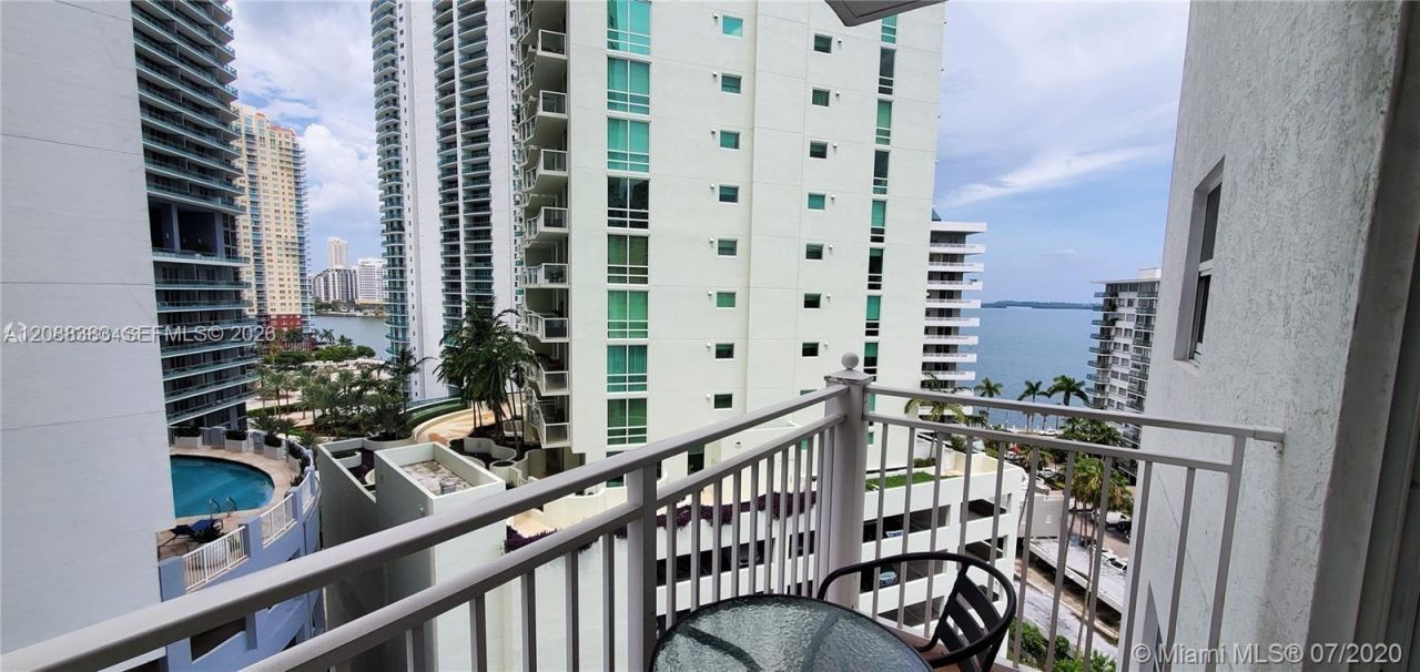 185 SE 14th Ter, Unit 1203, Miami, FL 33131 Photo