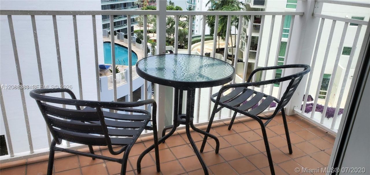 185 SE 14th Ter, Unit 1203, Miami, FL 33131 Photo