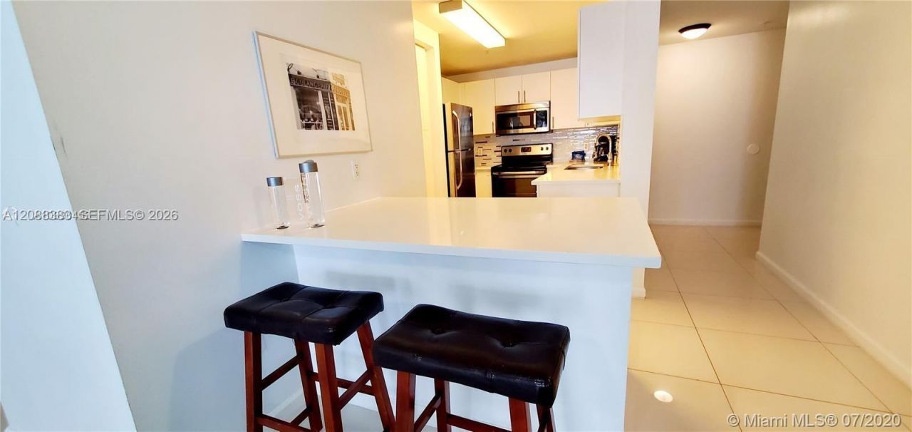 185 SE 14th Ter, Unit 1203, Miami, FL 33131 Photo