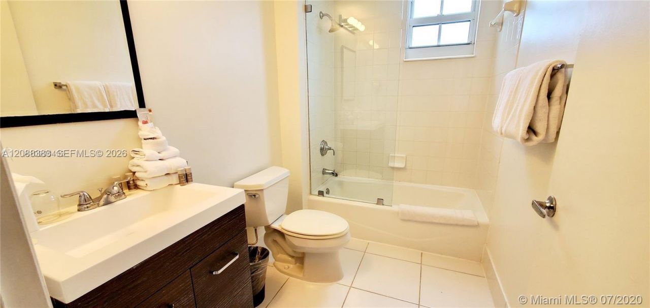 185 SE 14th Ter, Unit 1203, Miami, FL 33131 Photo