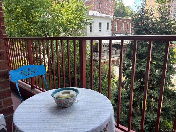 315 W 232nd Street , Unit 2M, Bronx, NY 10463