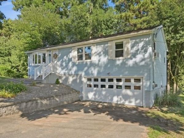 185 Murphy Ln, Chicopee, MA 01020