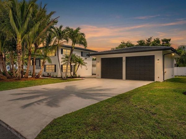 702 S RIVERSIDE Drive, Pompano Beach, FL 33062