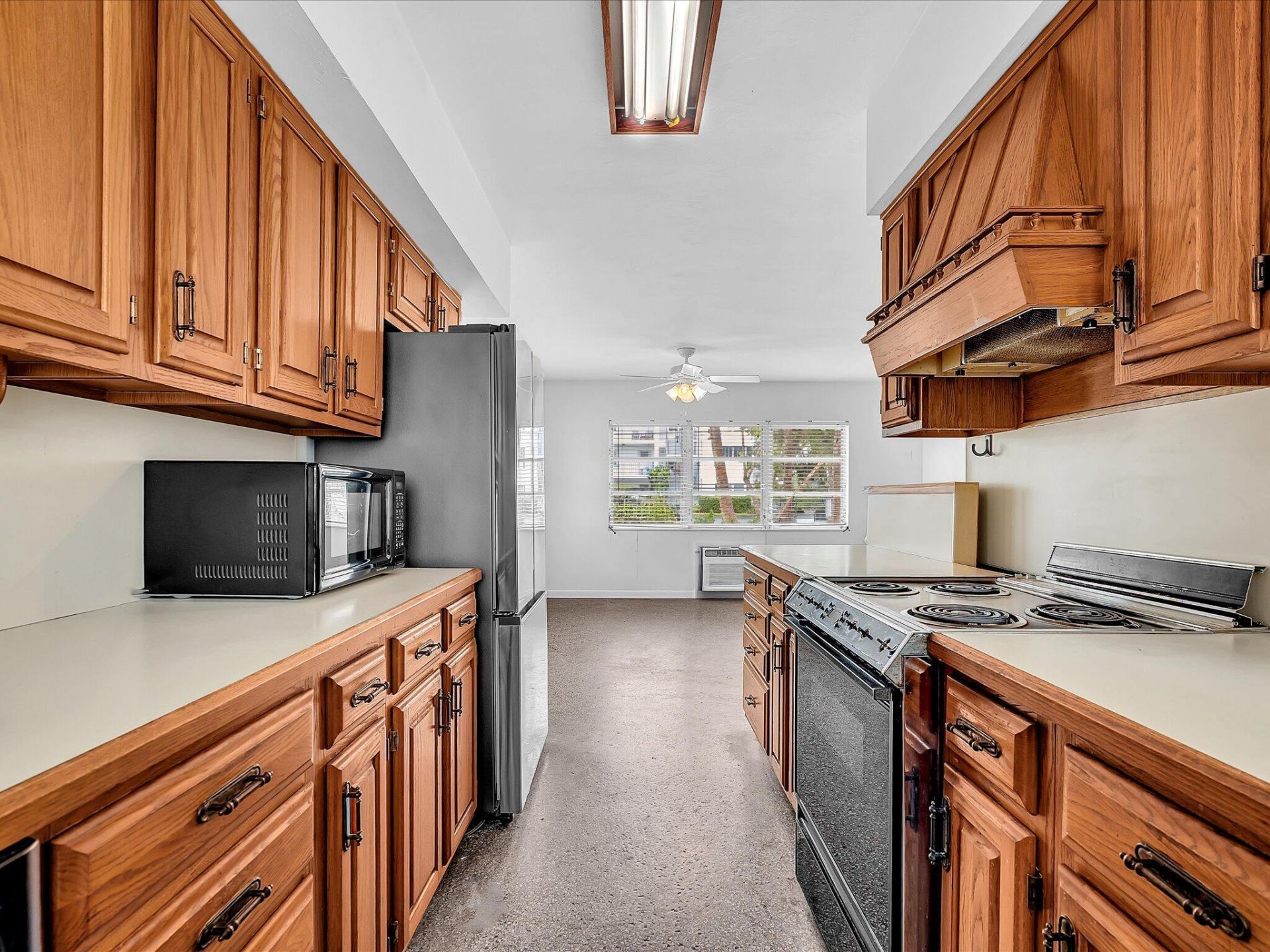 702 S Riverside Drive, Pompano Beach, FL 33062 Photo
