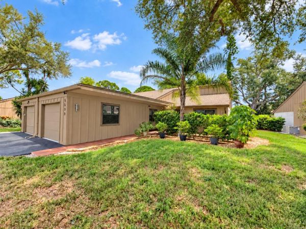 5699 WESTWIND LN, SARASOTA, FL 34231