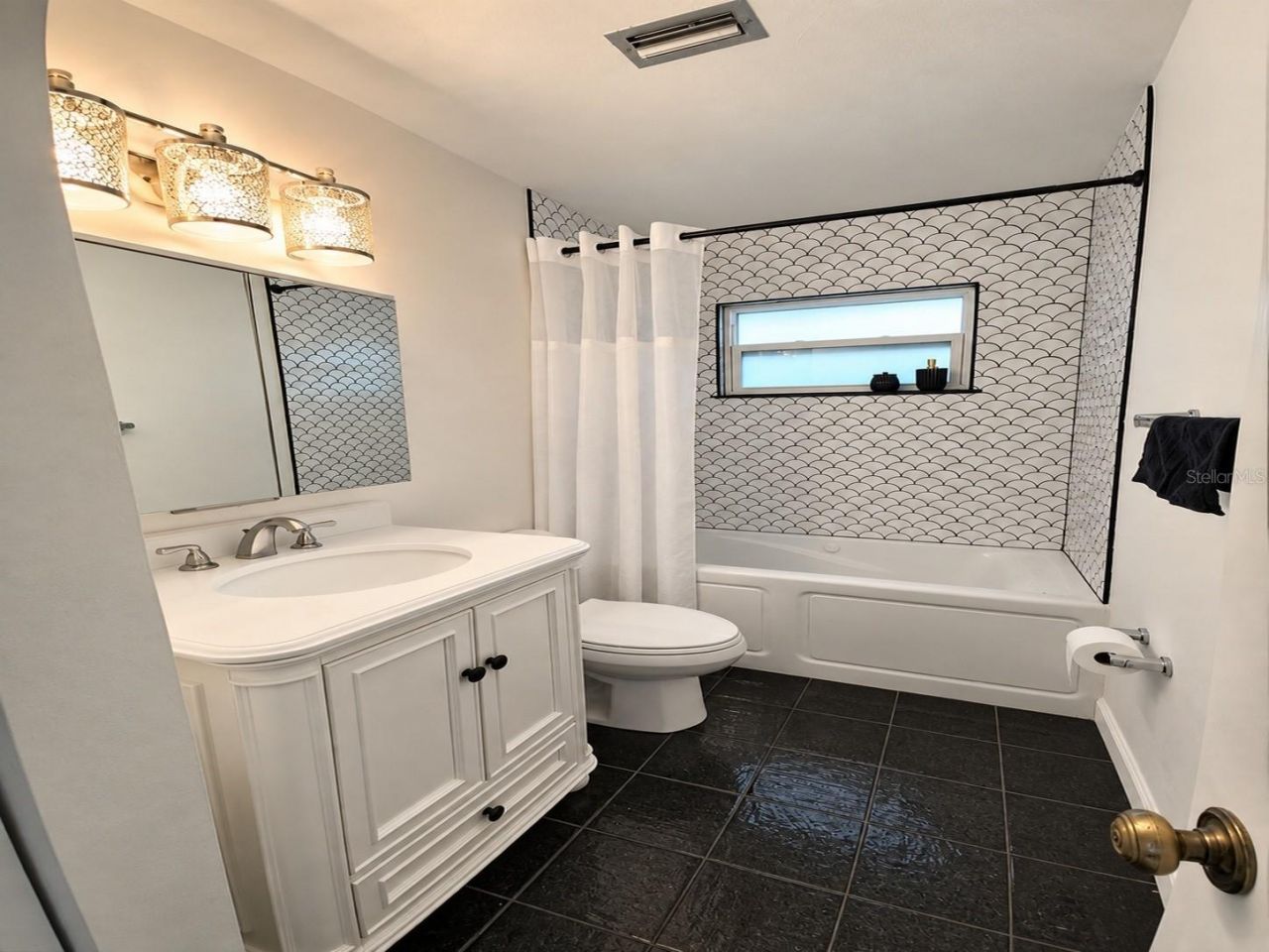 5699 Westwind Ln, Sarasota, FL 34231 Photo