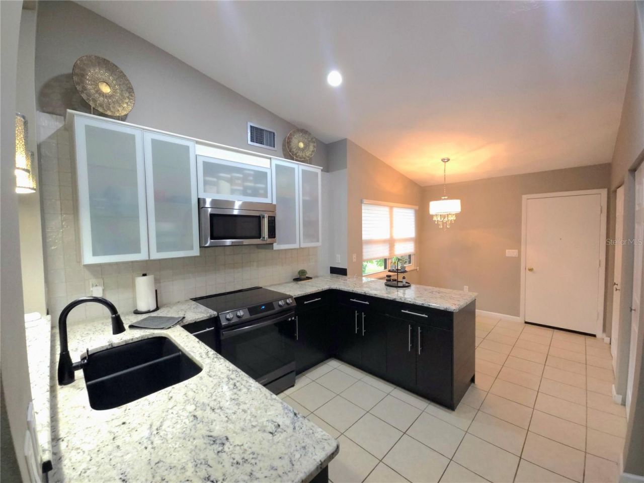5699 Westwind Ln, Sarasota, FL 34231 Photo