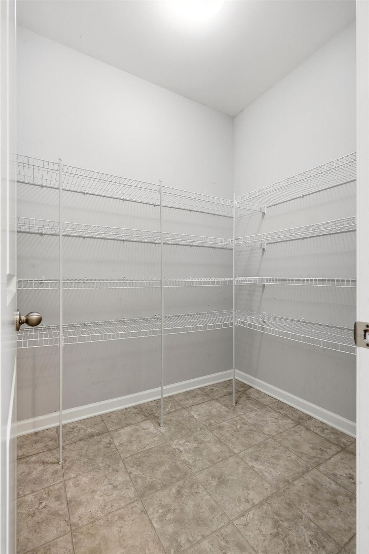 334 Bay Village Lane Photo 12