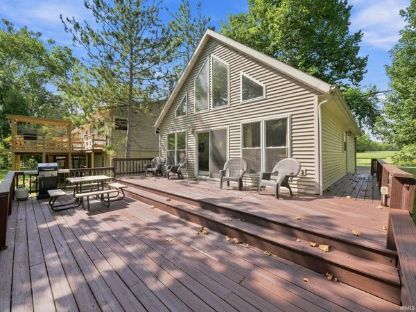 11390 W Horseshoe Bend Road, Brookston, IN 47923