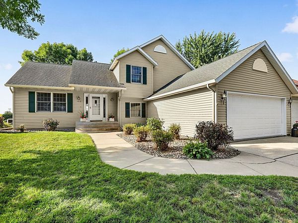 1418 8th Avenue SW, Hutchinson, MN 55350