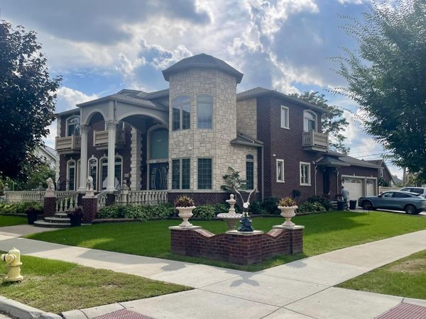 7347 Anthony Street, Dearborn, MI 48126