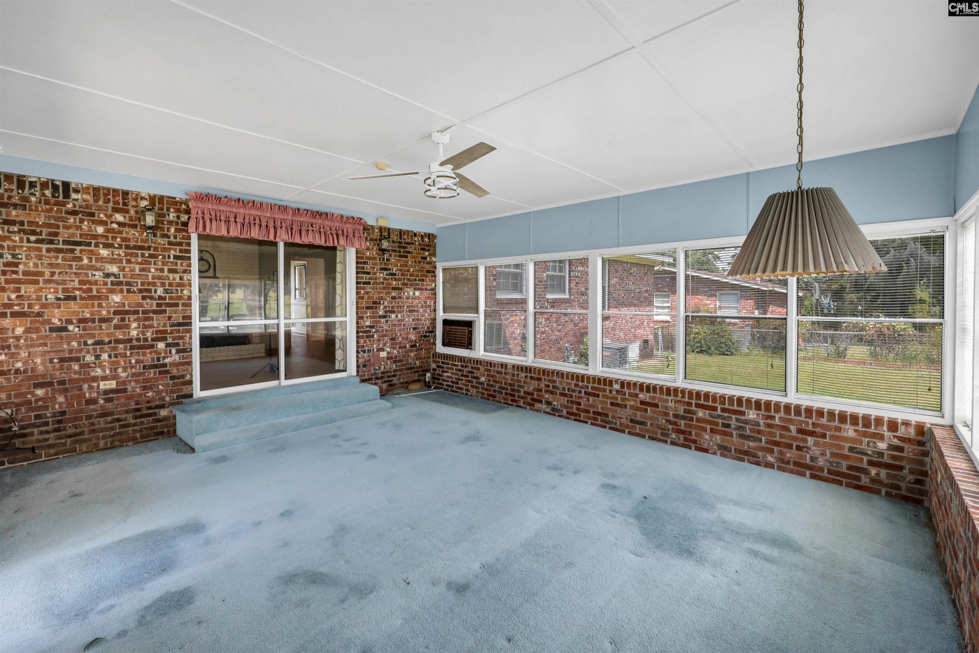 1900 Dominion Drive  Photo 13