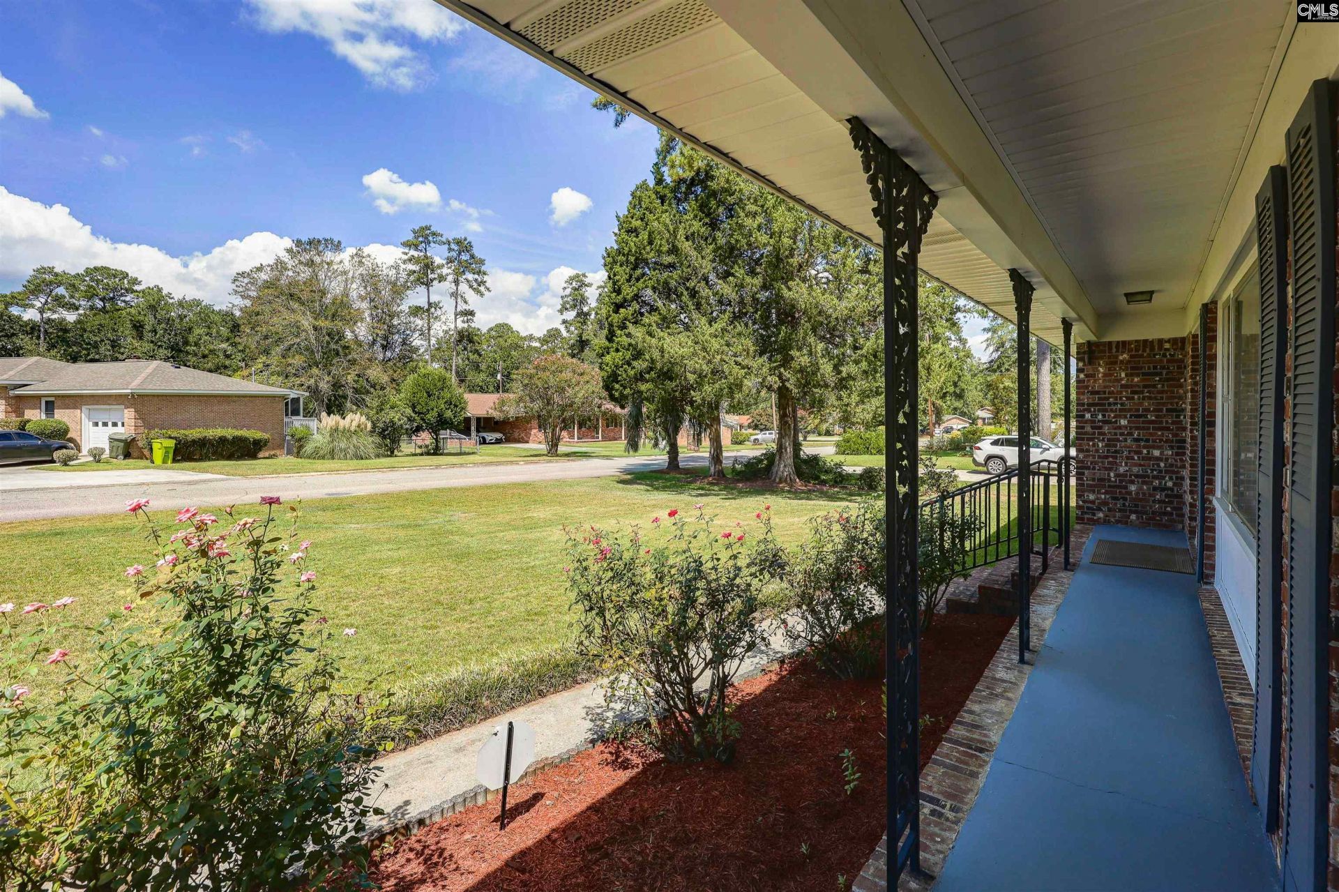 1900 Dominion Drive  Photo 5