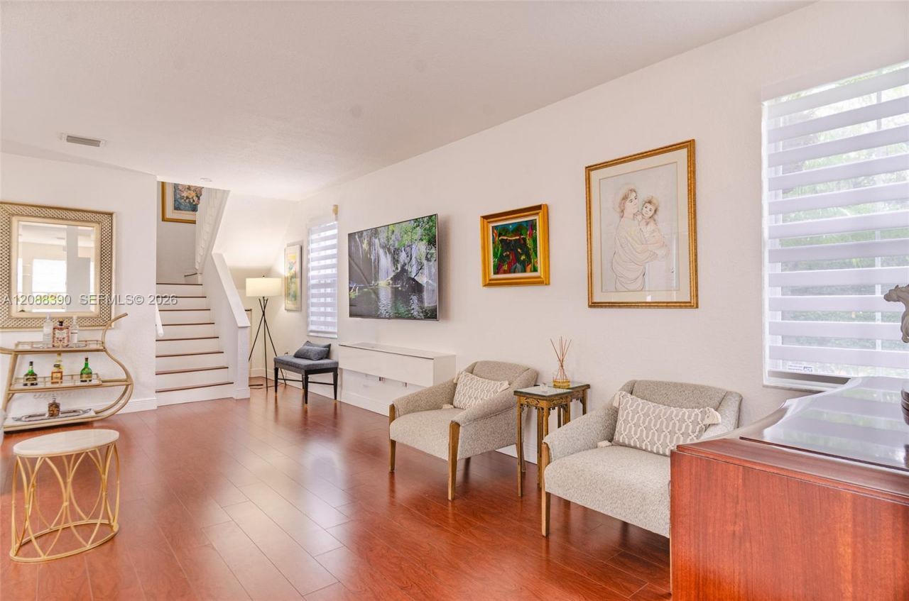 1115 Cherrypalm, Hollywood, FL 33019 Photo