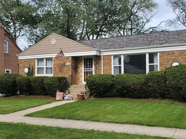 12127 Artesian Avenue, Blue Island, IL 60406