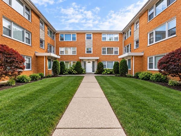 6935 W 64TH Place, Unit 2A, Chicago, IL 60638