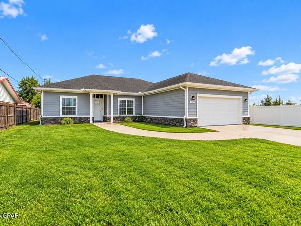 1129 S Comet Avenue , Panama City, FL 32404