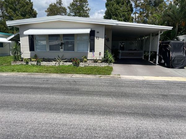 63 ROYAL PALM CIRCLE , LARGO, FL 33778